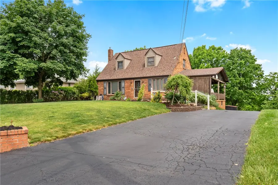 120 Firwood Dr, Bridgeville, PA 15017 - #2