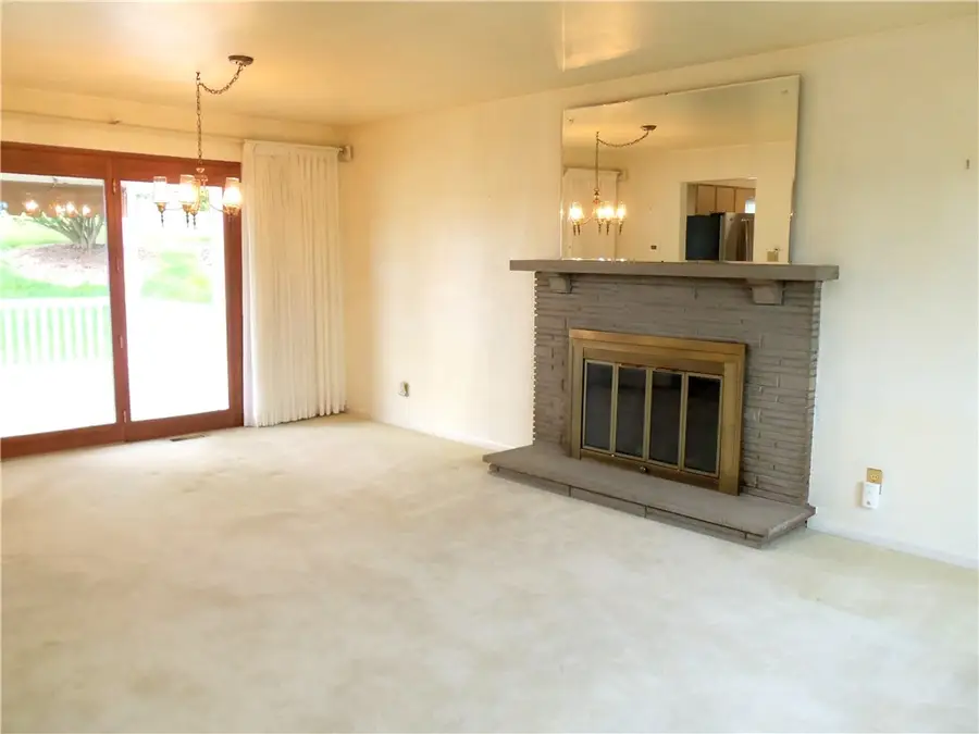 640 Longvue Drive, Houston, PA 15342 - #3