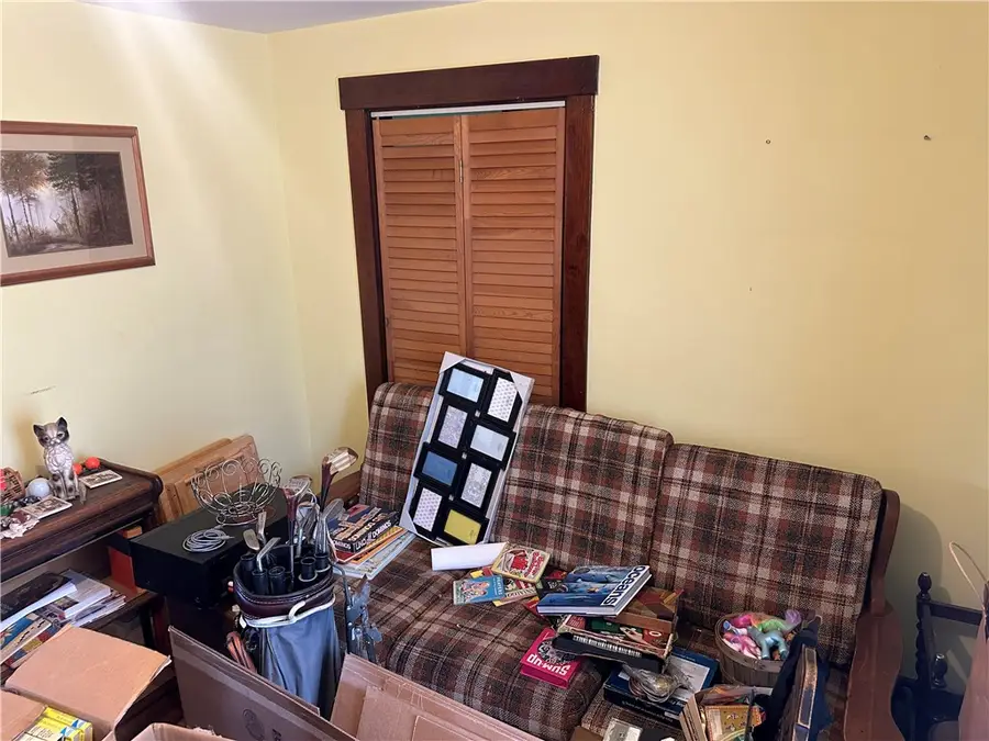 869 E Hill Dr, New Kensington, PA 15068 - #3