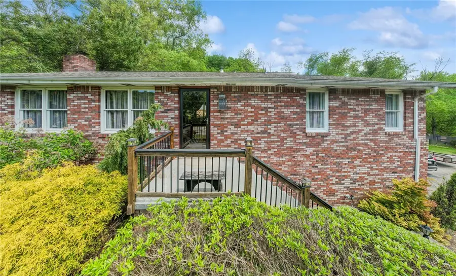 5308 Greensburg Rd, Apollo, PA 15613 - #2