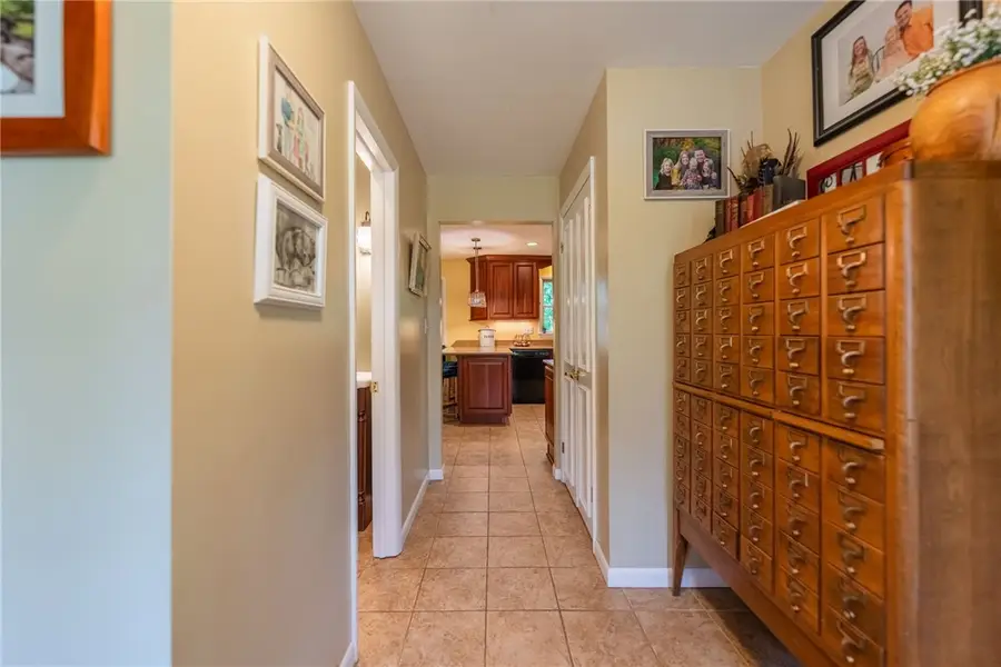 123 Southview Dr, Harmony, PA 16037 - #2