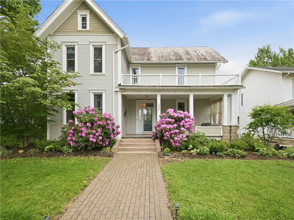 226 College Ave, Grove City, PA 16127 - #1