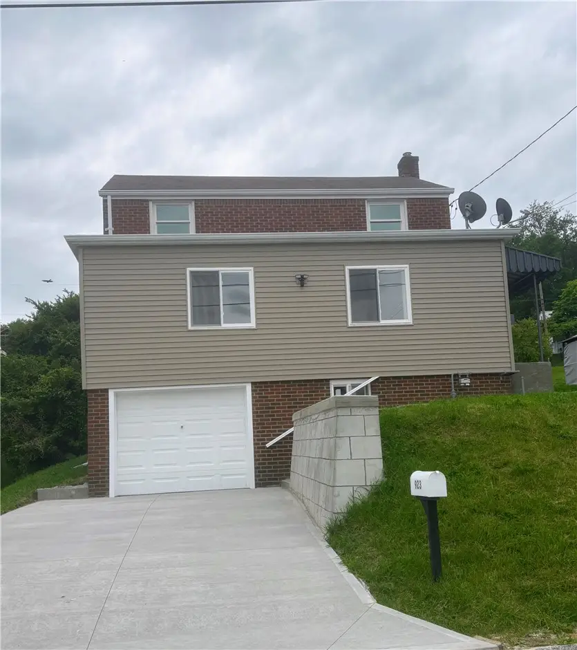 923 7th Ave, Elizabeth, PA 15037 - #1