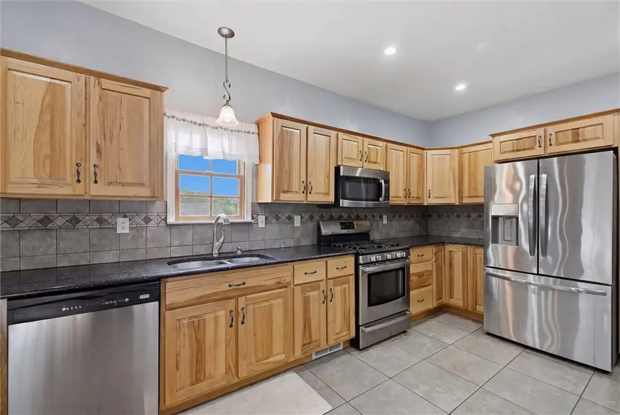 2424 Elm St, McKeesport, PA 15133 - #3