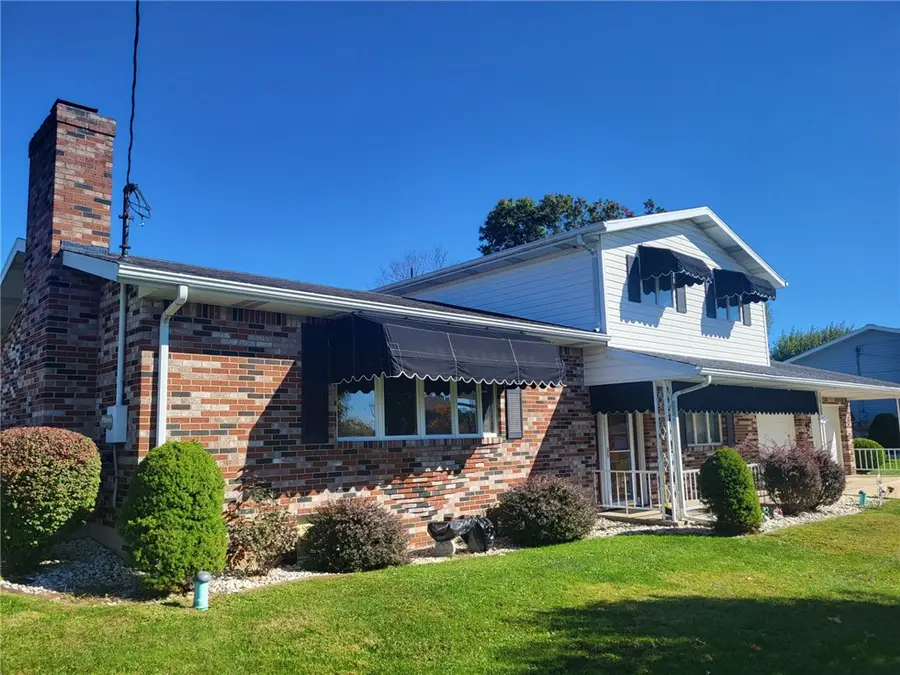 44 Clover Dr, Latrobe, PA 15650 - #2