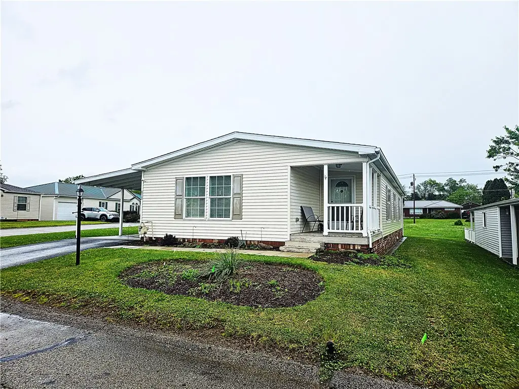 612 Primrose Ln, Mount Pleasant, PA 15666 - #1