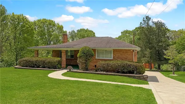 39 Greenview Dr, Mc Kees Rocks, PA 15136