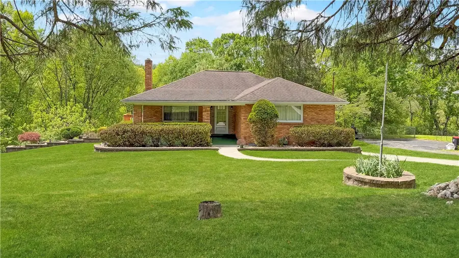 39 Greenview Dr, Robinson, PA 15136 - #2