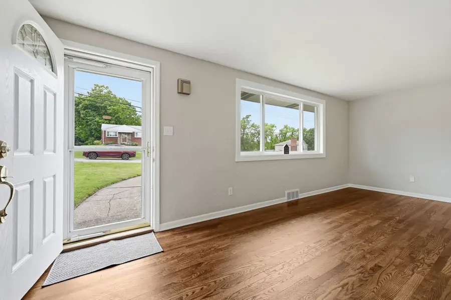 4780 Prescott Drive, Bethel Park, PA 15102 - #2