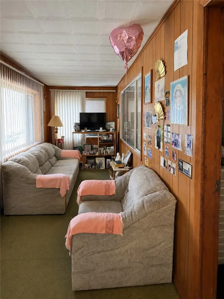 1502 5th Ave, New Kensington, PA 15068 - #3