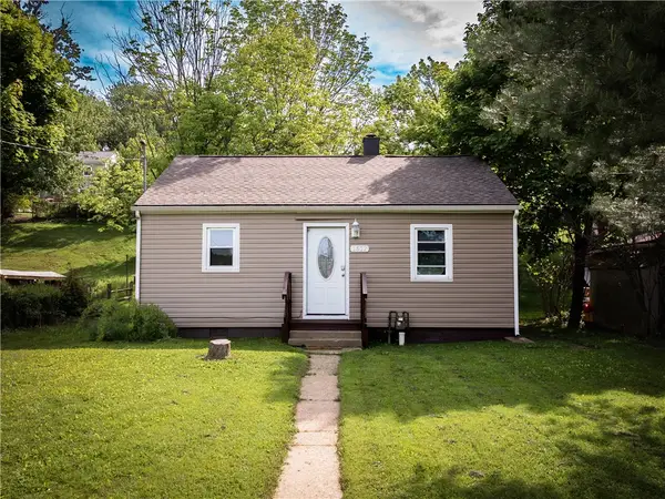 1512 Saxonburg Rd, Natrona Heights, PA 15065
