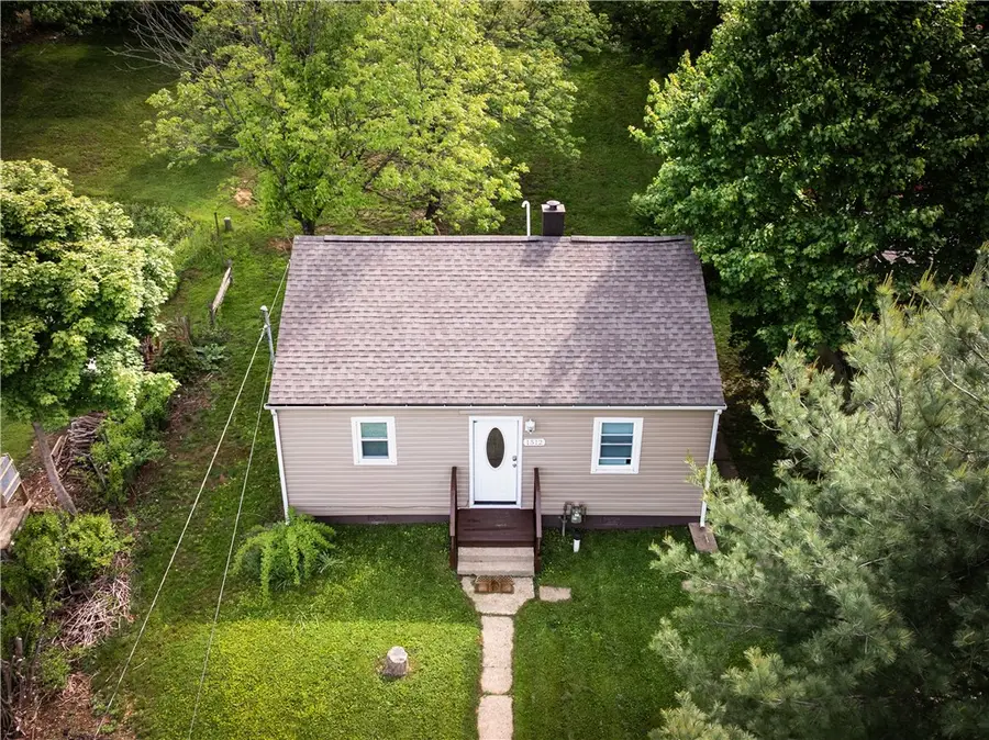 1512 Saxonburg Rd, Natrona Heights, PA 15065 - #3