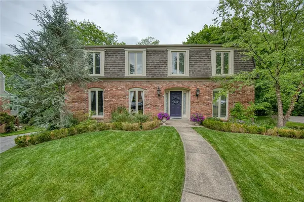 3389 Cochise Dr, Pittsburgh, PA 15241