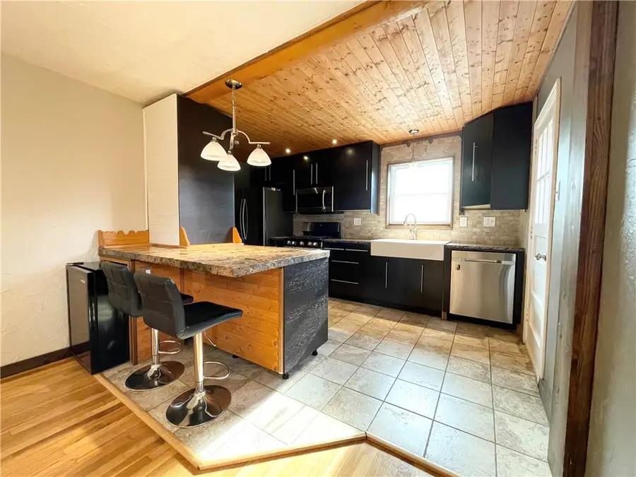 1706 Pioneer Ave, Pittsburgh, PA 15226 - #2