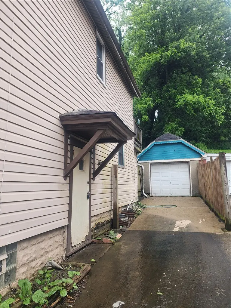 1260 Grove Rd, Pittsburgh, PA 15234 - #3
