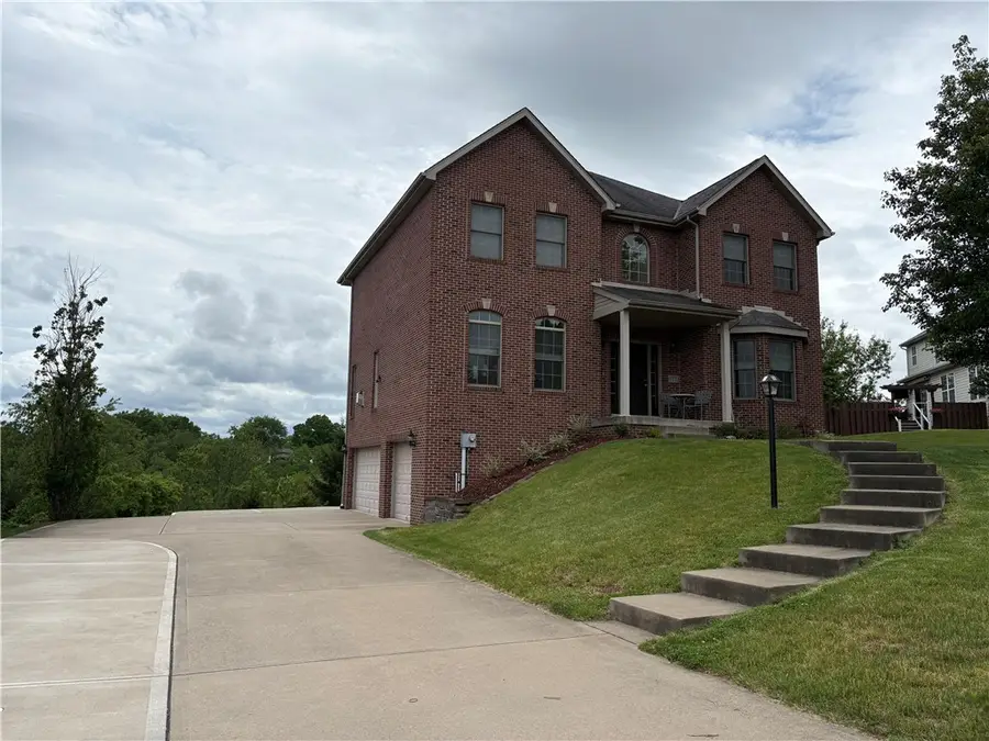 137 Robinson Dr, Pittsburgh, PA 15236 - #3