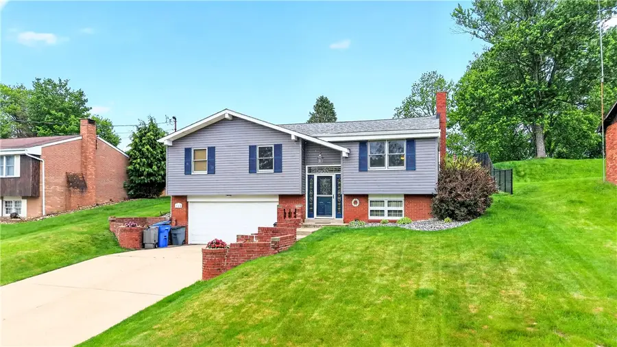 344 Lincoln Hall Rd, Elizabeth, PA 15037 - #3