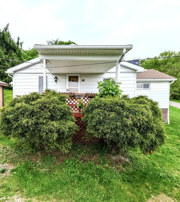 300 E 4th Street, East Brady, PA 16028