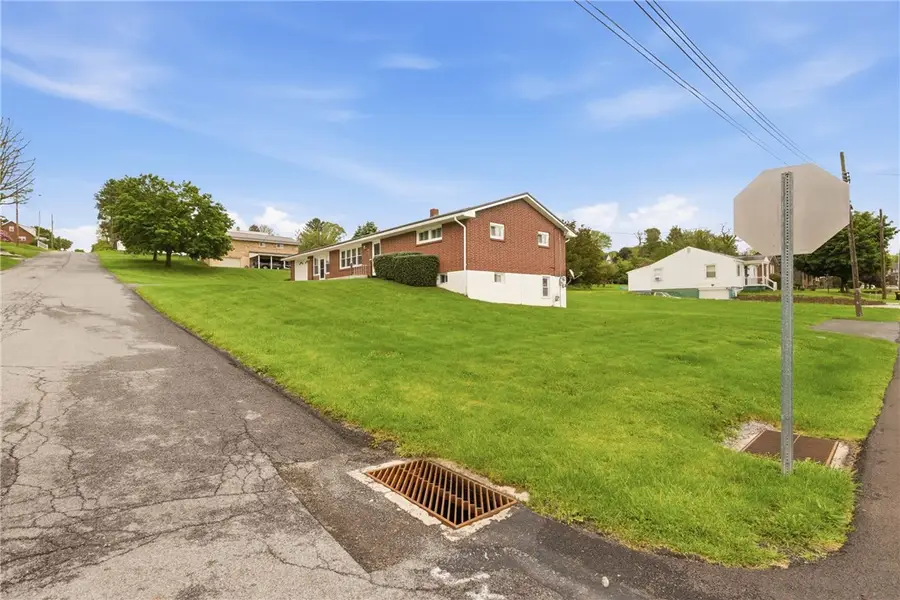 711 Hopwood Street, Johnstown, PA 15902 - #3