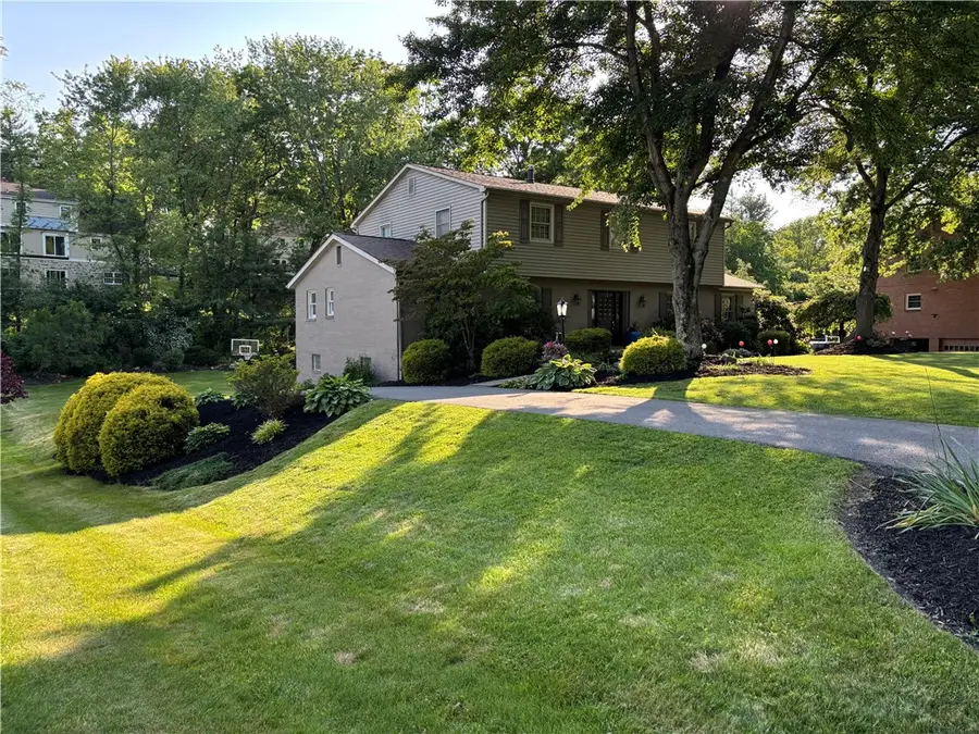 1598 Pinetree Drive, Pittsburgh, PA 15241 - #2