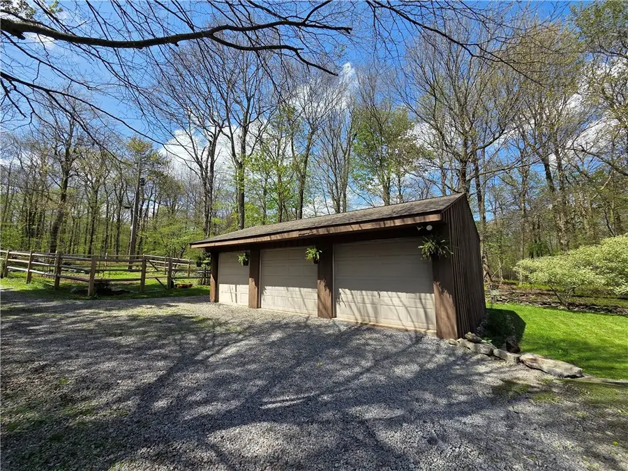 126 Oak St, Boswell, PA 15531 - #2