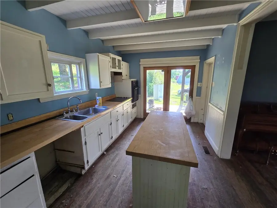 76 Rainey Rd, Eighty Four, PA 15330 - #2