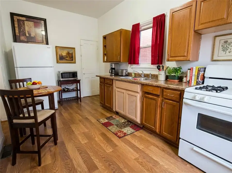 1011 Chartiers Ave, McKees Rocks, PA 15136 - #3