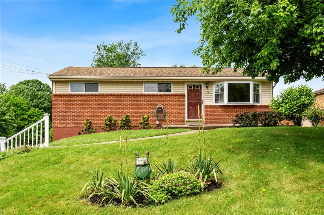 250 Burch Dr, Moon, PA 15108 - #1
