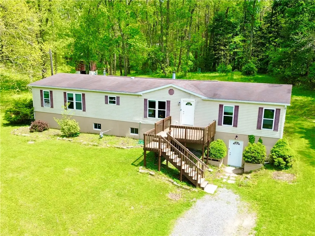 522 Gardner Stop Rd, New Castle, PA 16101 - #1