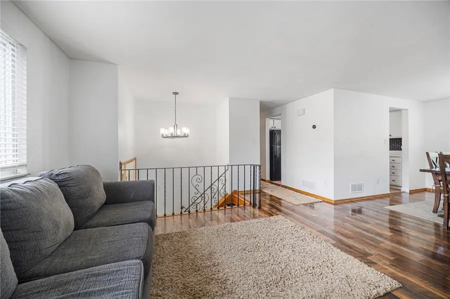 1410 Schauffler Dr, Homestead, PA 15120 - #3