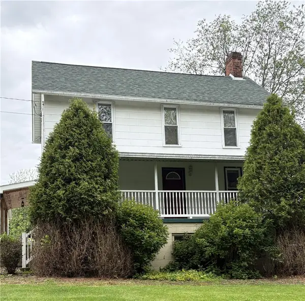 160 Royal Oak Dr, Butler, PA 16002