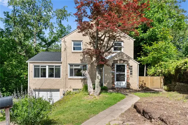 5211 White Oak Dr, Verona, PA 15147
