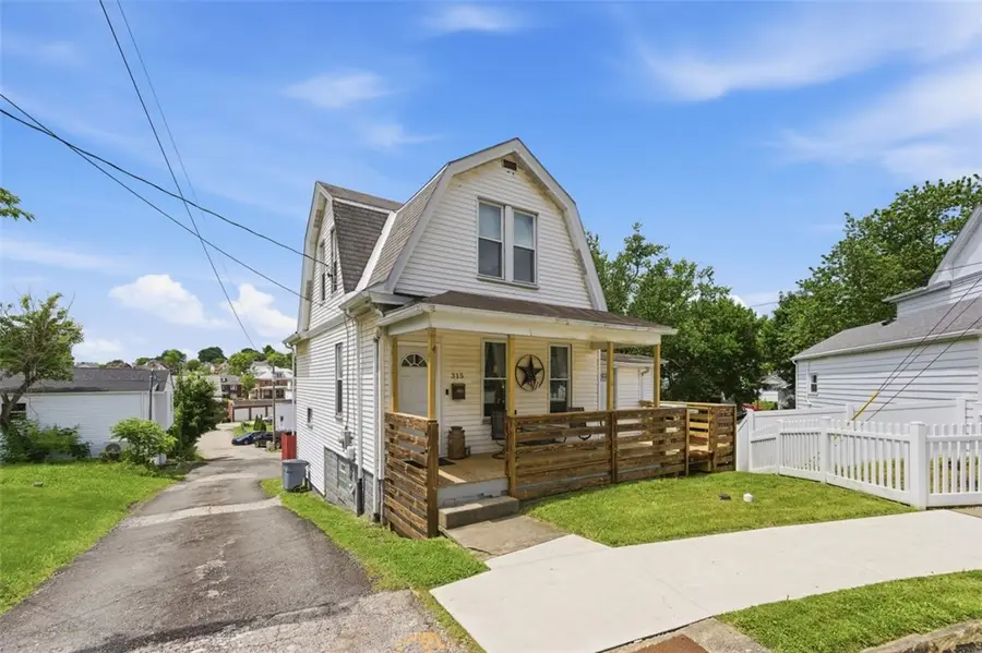 315 Burton Ave, Washington, PA 15301 - #2