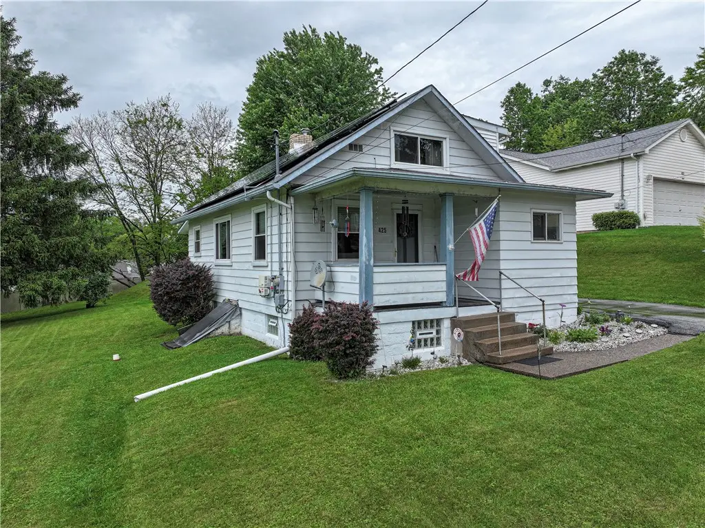 425 California Ave, Monroeville, PA 15146 - #1