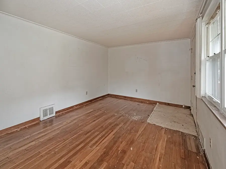 610 Pennview Drive, Pittsburgh, PA 15235 - #3