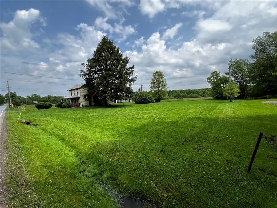 2837 Mercer Butler Pike, Grove City, PA 16127 - #3