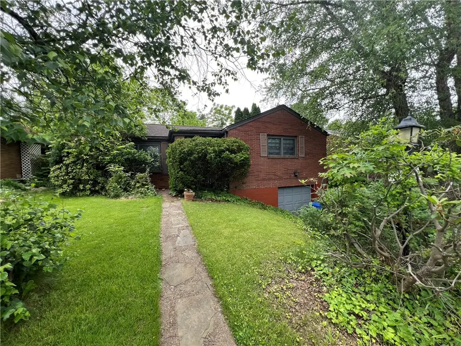 1017 Schweitzer Rd, McKeesport, PA 15135 - #2