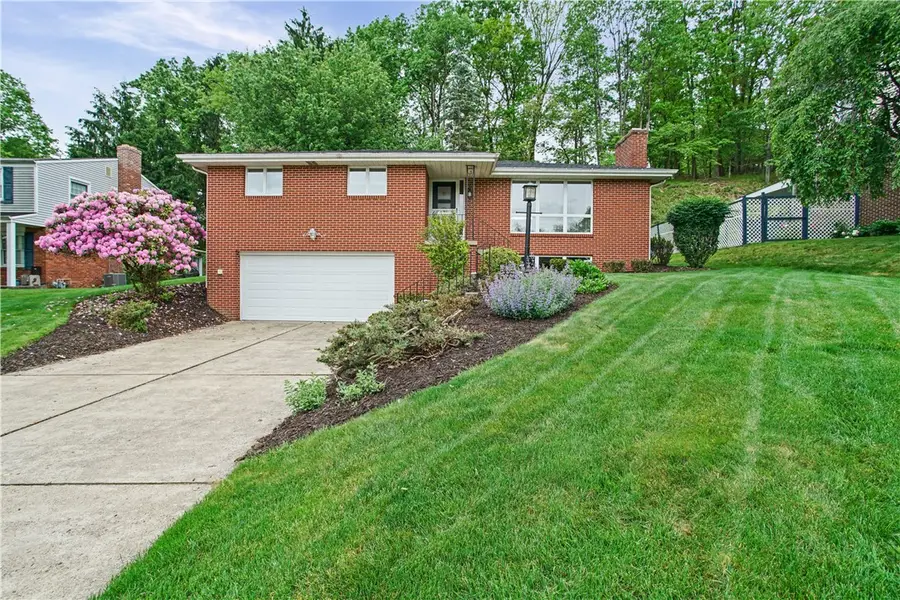 1498 Parkview Dr, Allison Park, PA 15101 - #2