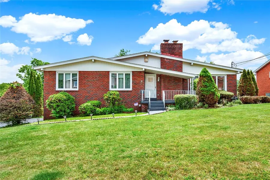 305 Beckman Dr, McKeesport, PA 15132 - #2