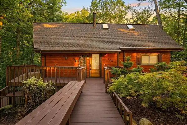 106 Lyndon Ln, Baden, PA 15005