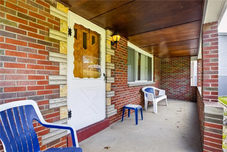 616 Laura Avenue, West Mifflin, PA 15122 - #2