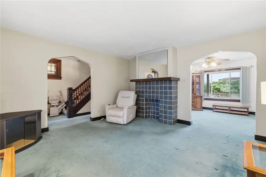 906 Fordham Ave, Pittsburgh, PA 15226 - #3
