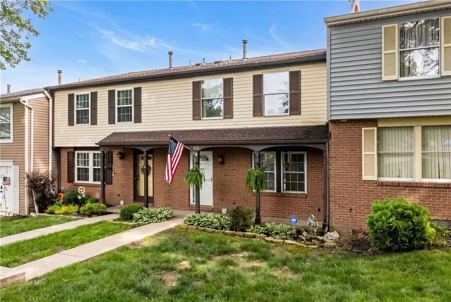 202 Olde Orchard Dr #202, Bridgeville, PA 15017 - #2