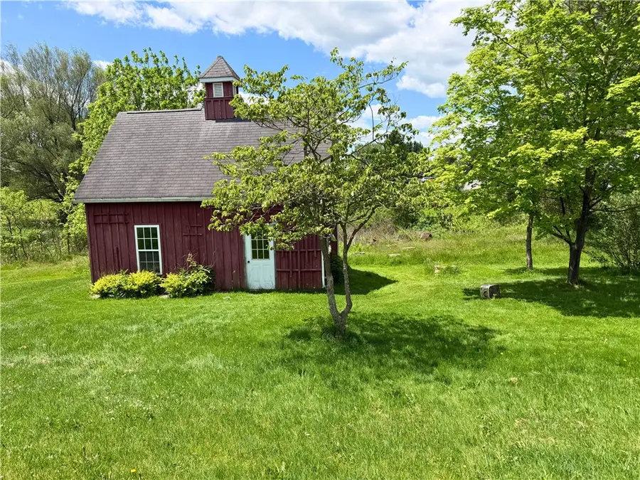 22 Kings Lane, Grove City, PA 16127 - #3