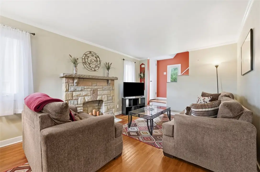 214 Beisner Ave, Pittsburgh, PA 15227 - #1