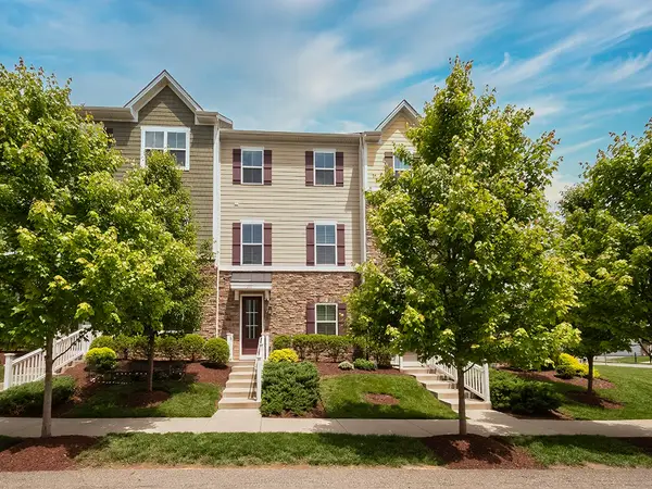 2017 Hemlock Lane, Mars, PA 16046