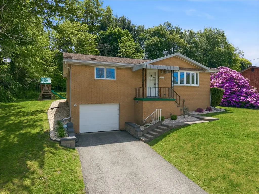 551 Hickory Dr, Greensburg, PA 15601 - #1