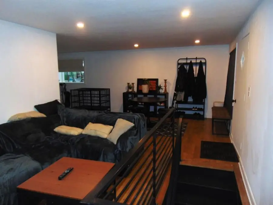 409 Sandy Drive, Glenshaw, PA 15116 - #3
