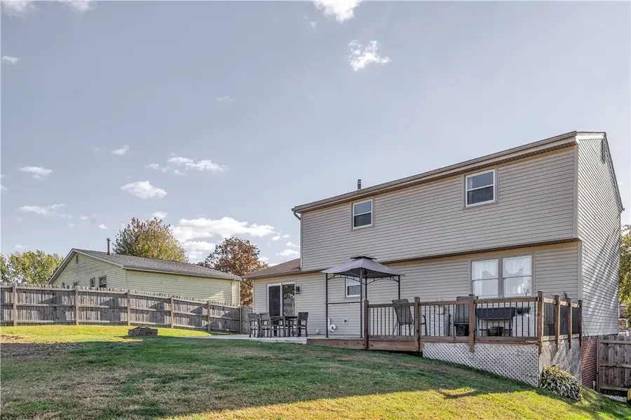 20 Pecan Dr, Pittsburgh, PA 15235 - #3