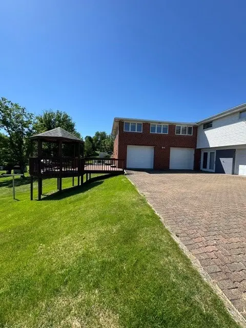 352 Crescent Dr, Washington, PA 15301 - #2